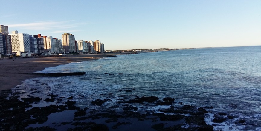Provincia impulsará un estudio para mitigar los efectos de la erosión de la Costa Atlántica