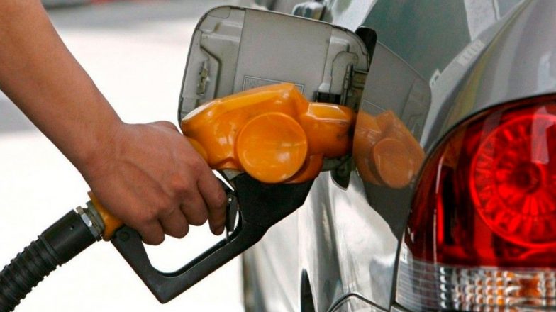 Suba de combustibles: en Miramar y zona la nafta premium rozan los $ 50,-.