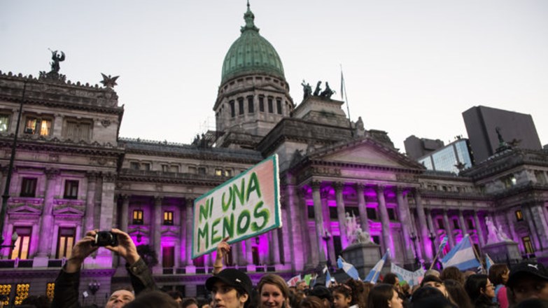 8M: miles de mujeres marchan en todo el país para decir basta de violencia y de ajuste