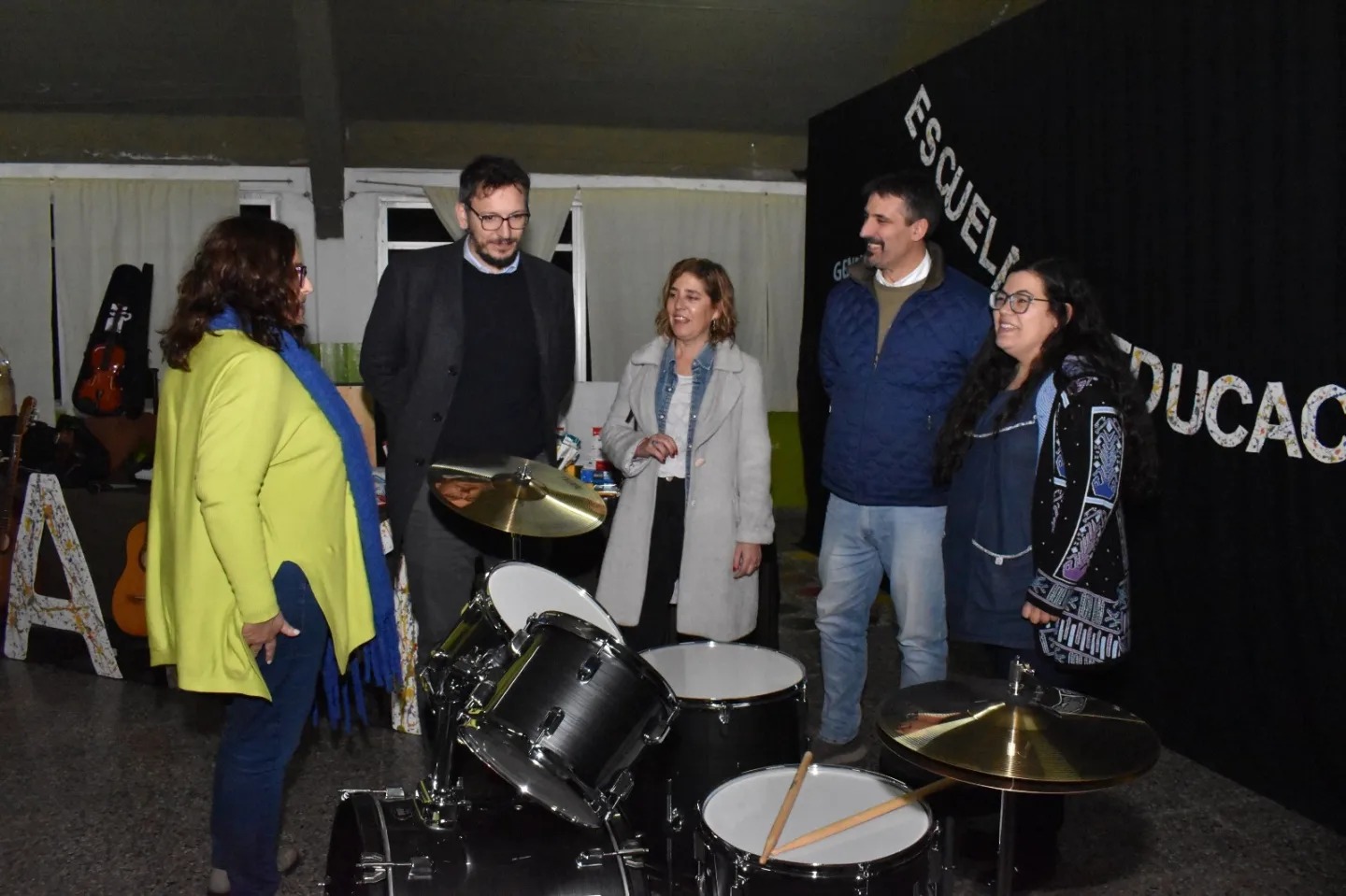 Miramar: recibió instrumentos musicales la Escuela Artística N° 1